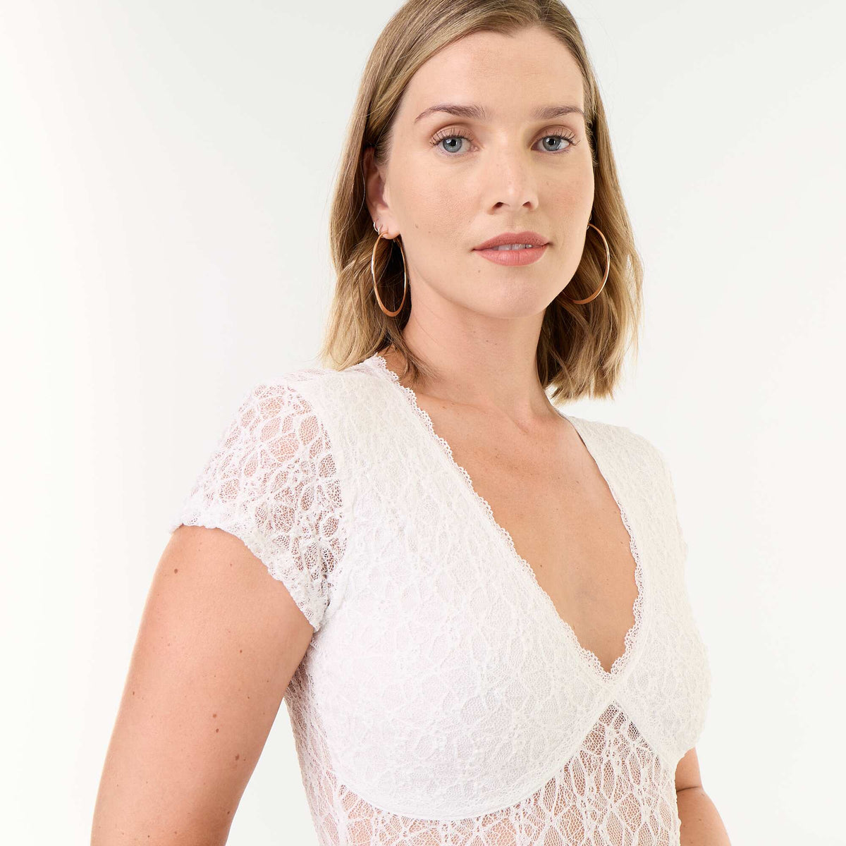 Lace Short-Sleeved Bodysuit WHITE