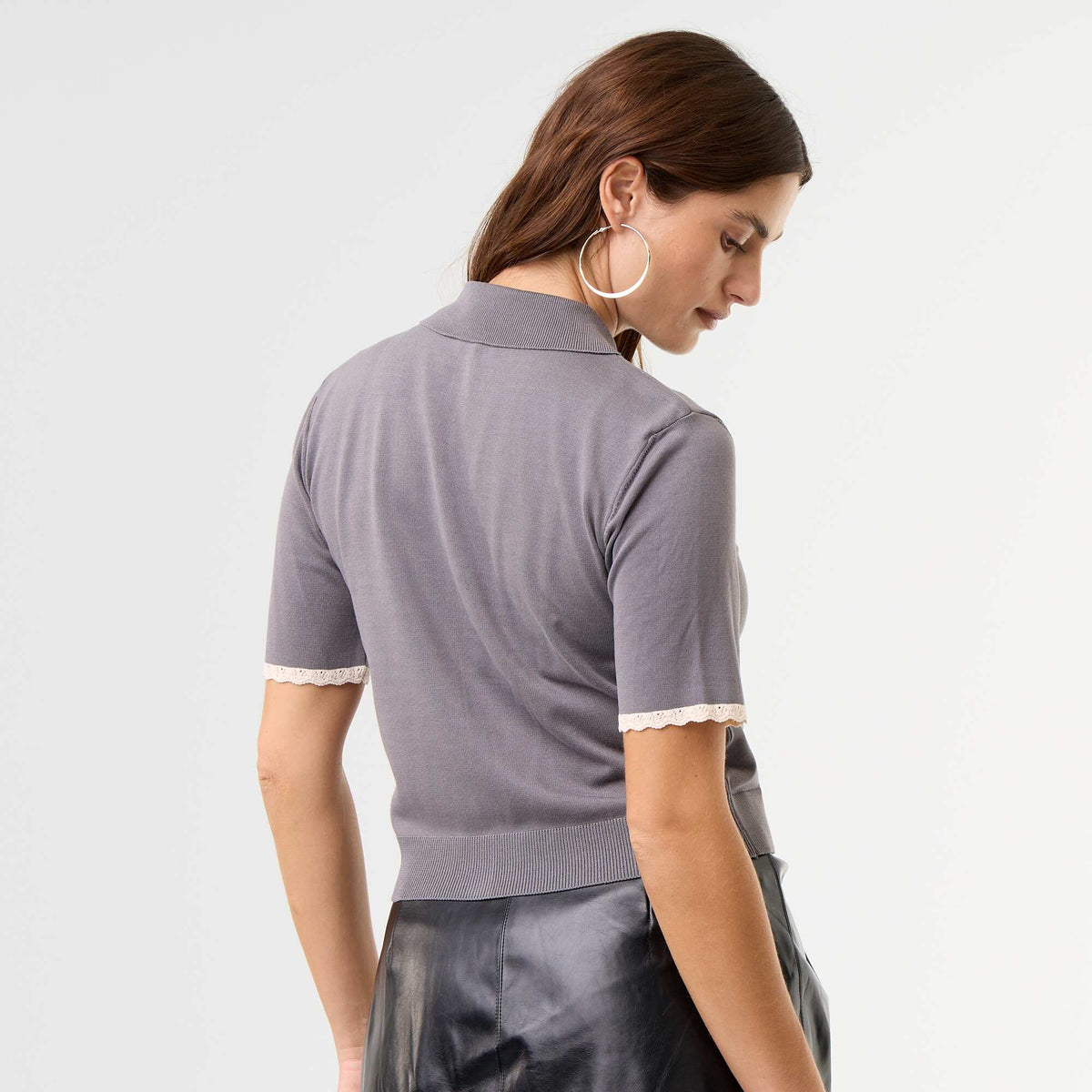 Short-Sleeved Knit Cardigan with Lace GREY