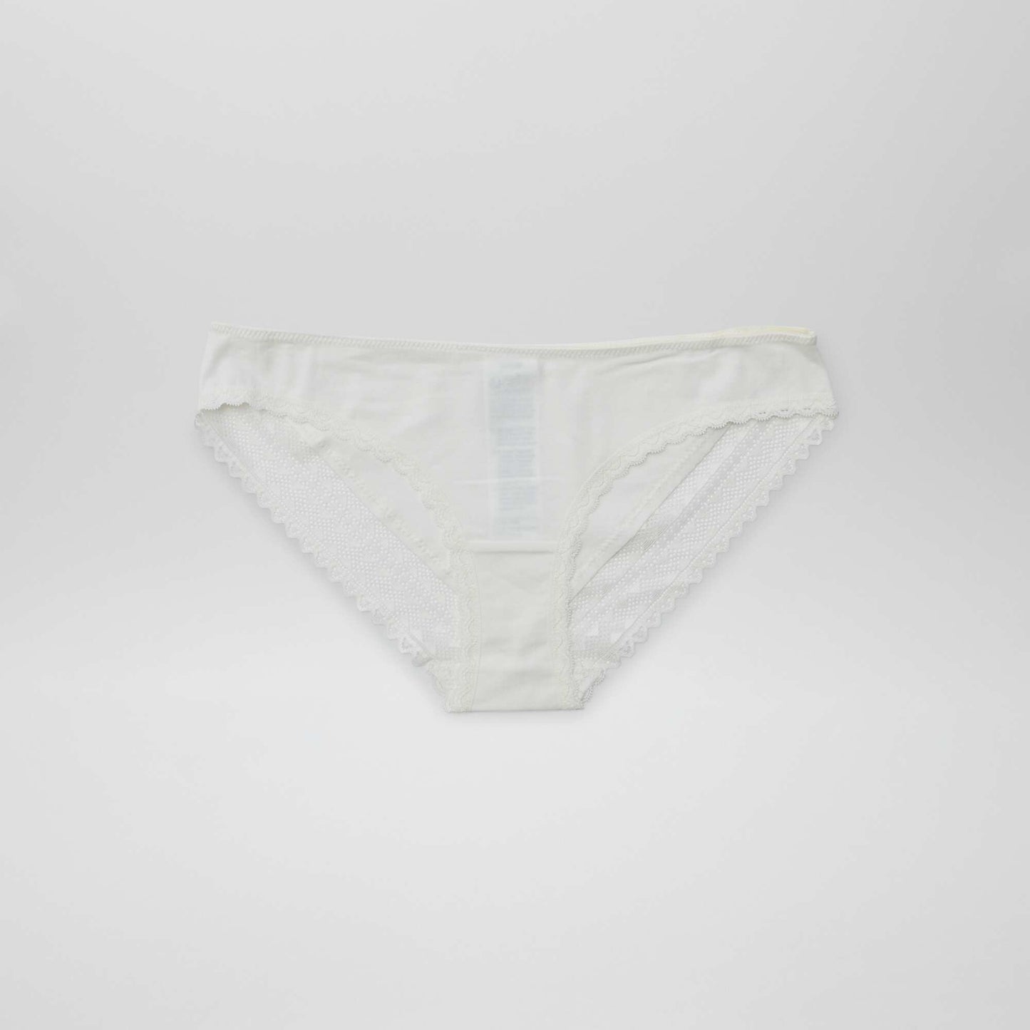 YI668_13_ZC4