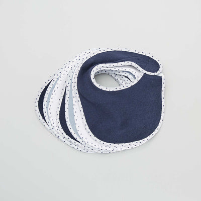 Pack of 7 towelling bibs with hook and loop fastening